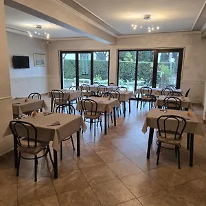 hotel-francesco.it-lombardy.com/
